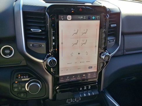 New 2026 RAM 1500 4x4 Crew Cab image 13