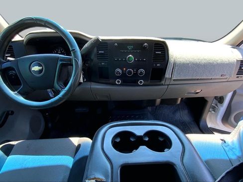 Used 2007 Chevrolet Silverado 1500 W/T RWD image 15