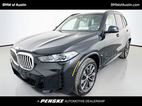 New 2026 BMW X5 xDrive40i w/ M Sport Package image 1