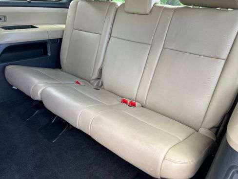 Used 2014 Toyota Sequoia Platinum AWD/4WD image 11