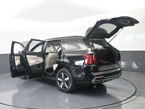 Used 2023 Kia Sorento S FWD image 82