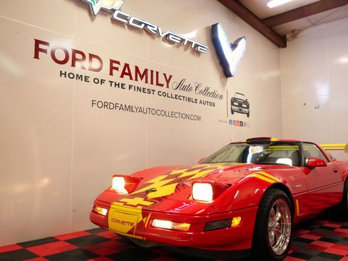 Used 1996 Chevrolet Corvette 2dr Cpe image 2
