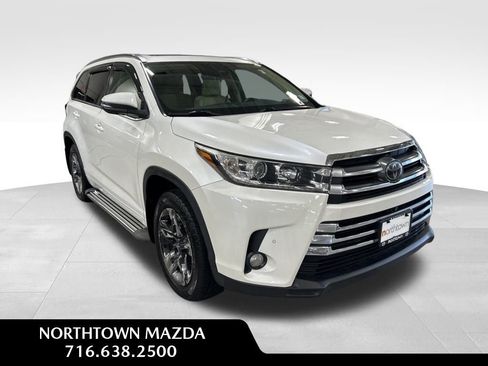 Used 2018 Toyota Highlander Limited Platinum image 1