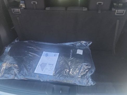 Used 2018 Nissan Pathfinder S FWD image 16