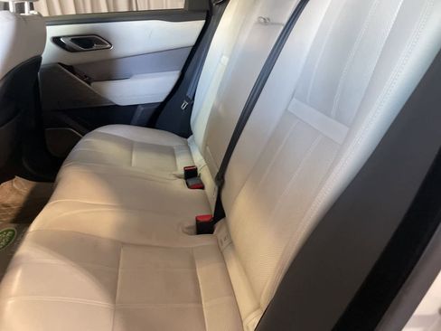 Used 2022 Land Rover Range Rover Velar R-Dynamic S image 21