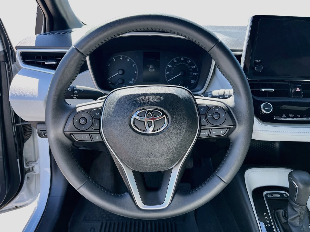 Used 2025 Toyota Corolla SE FWD image 11