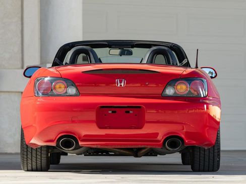 Used 2004 Honda S2000 image 12