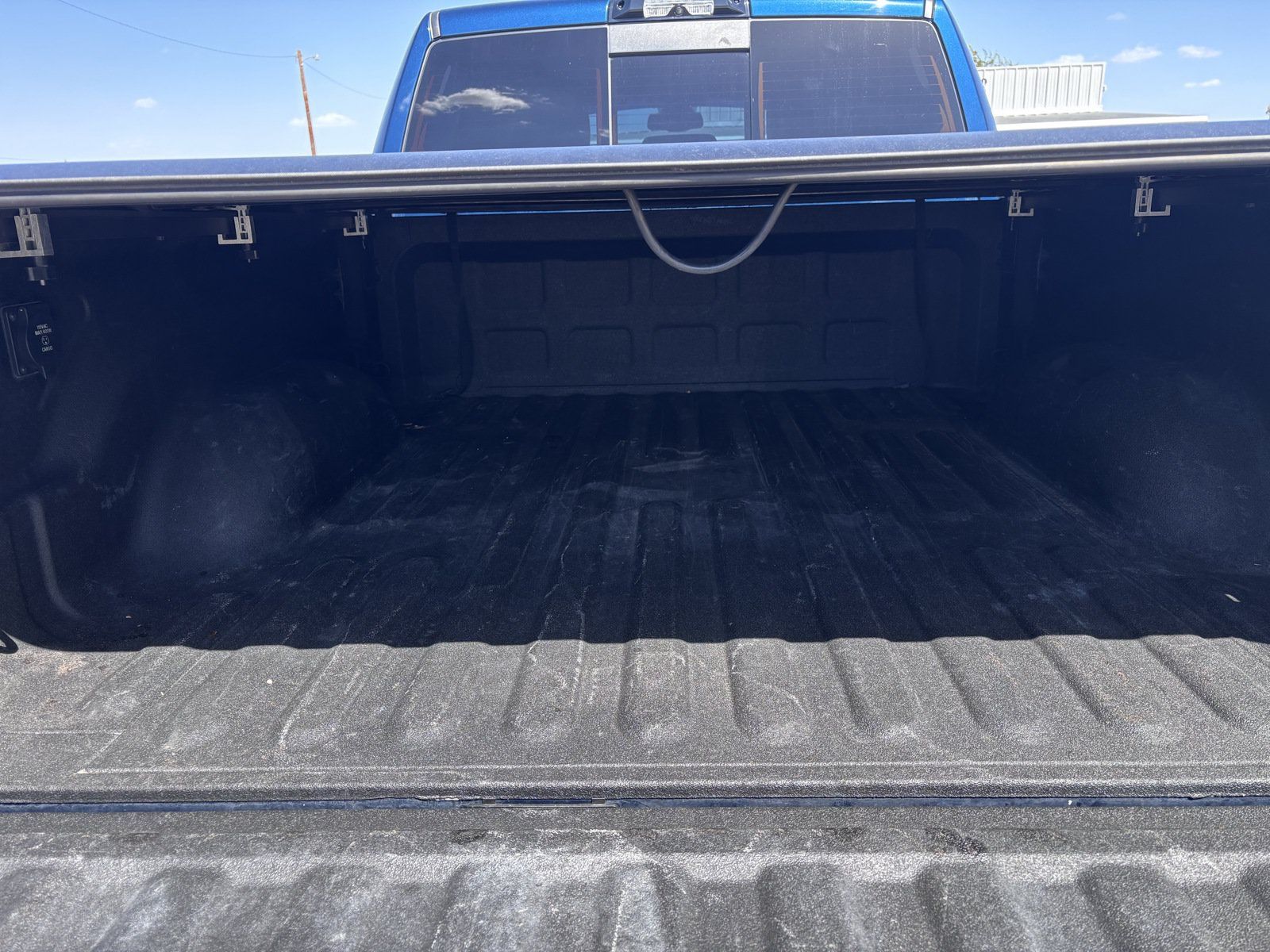 Used 2022 RAM 2500 Laramie w/ Night Edition AWD/4WD image 5