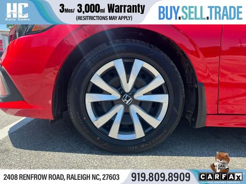 Used 2022 Honda Civic LX image 9