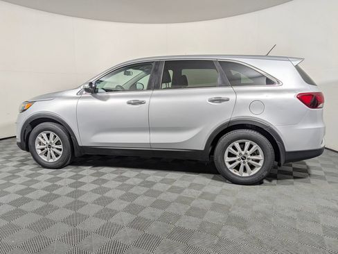 Used 2019 Kia Sorento L FWD image 5