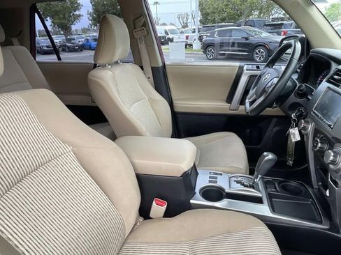 Used 2014 Toyota 4Runner SR5 RWD image 33