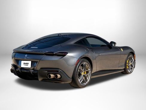 Used 2022 Ferrari Roma RWD image 8