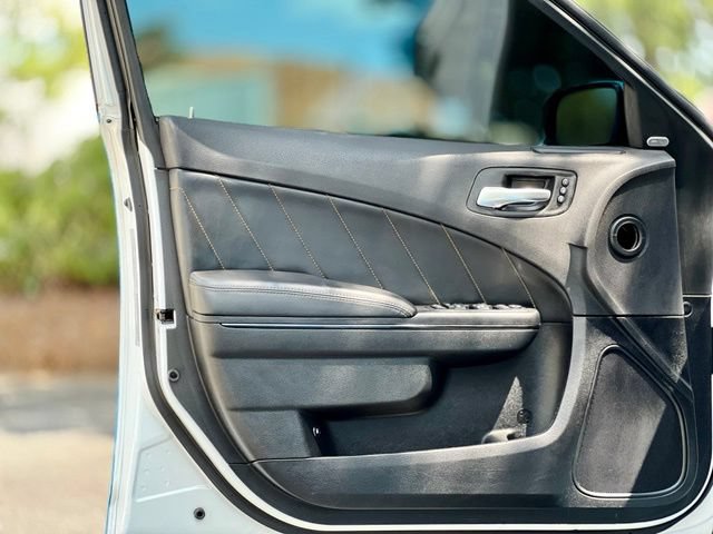 Used 2018 Dodge Charger R/T RWD image 16