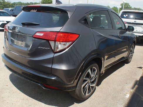 Used 2020 Honda HR-V Sport image 4