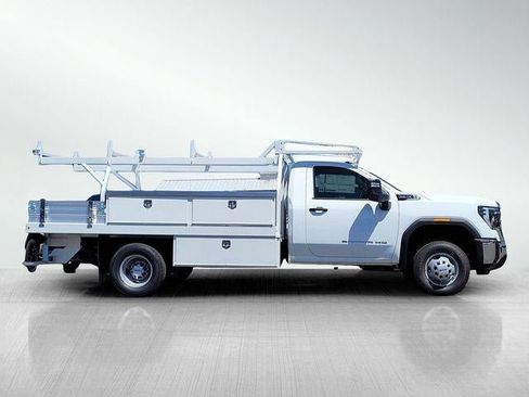New 2026 GMC Sierra 3500 Pro w/ Convenience Package RWD image 3