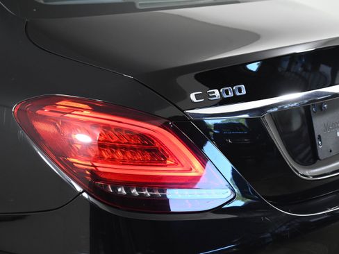Used 2020 Mercedes-Benz C 300 Sedan image 32