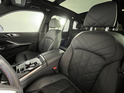 Certified 2025 BMW X5 M60i w/ Executive Package image 9