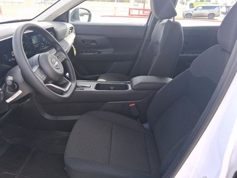 New 2026 Nissan Kicks S image 22