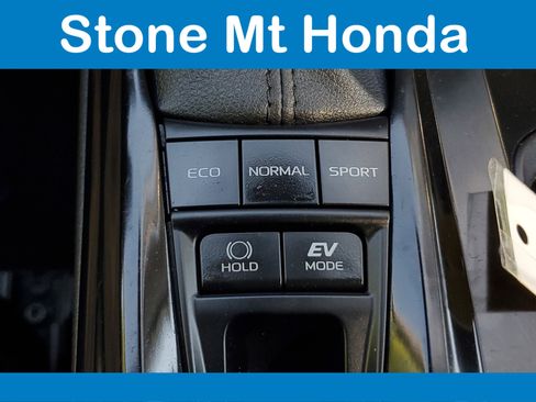 Used 2025 Toyota Camry LE FWD image 27