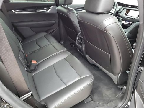 Used 2025 Cadillac XT5 Premium Luxury image 23