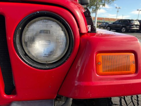 Used 2003 Jeep Wrangler X AWD/4WD image 9