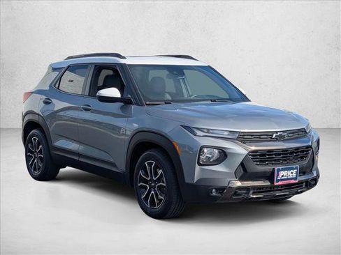 Certified 2023 Chevrolet TrailBlazer ACTIV w/ Sun and Liftgate Package FWD image 3