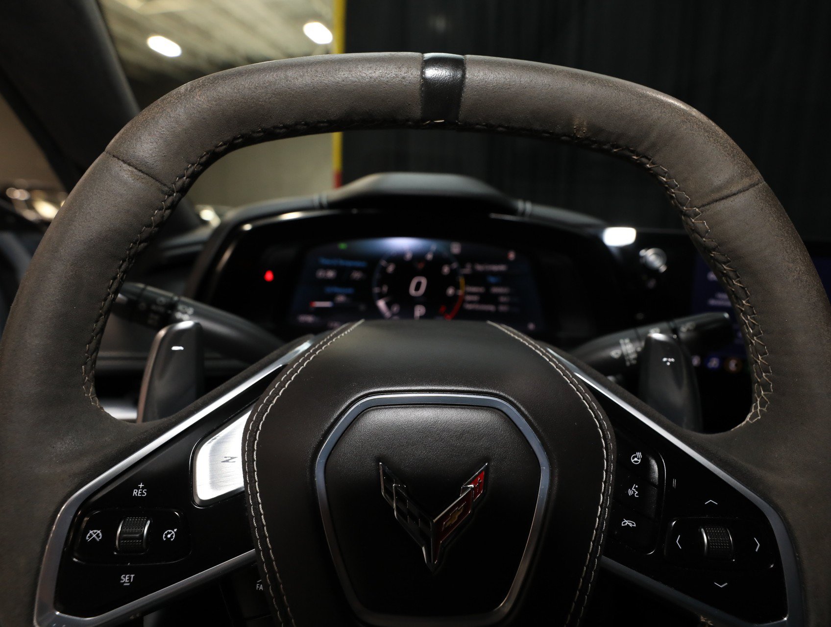 Used 2021 Chevrolet Corvette Stingray Premium Conv w/ Z51 Performance Package RWD image 79