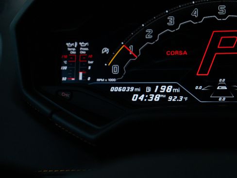 Used 2023 Lamborghini Huracan Tecnica RWD image 14
