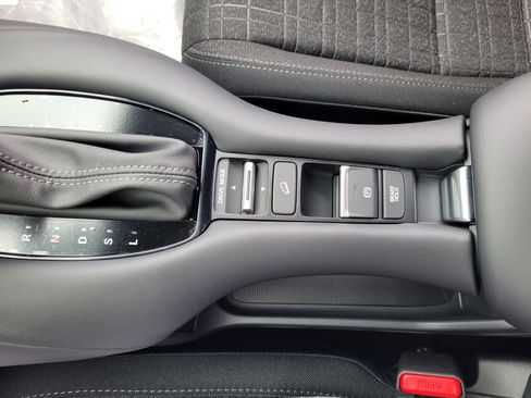 New 2026 Honda HR-V LX image 24