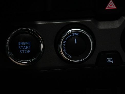 Used 2021 Toyota Tacoma TRD Sport w/ TRD Premium Sport Package AWD/4WD image 28