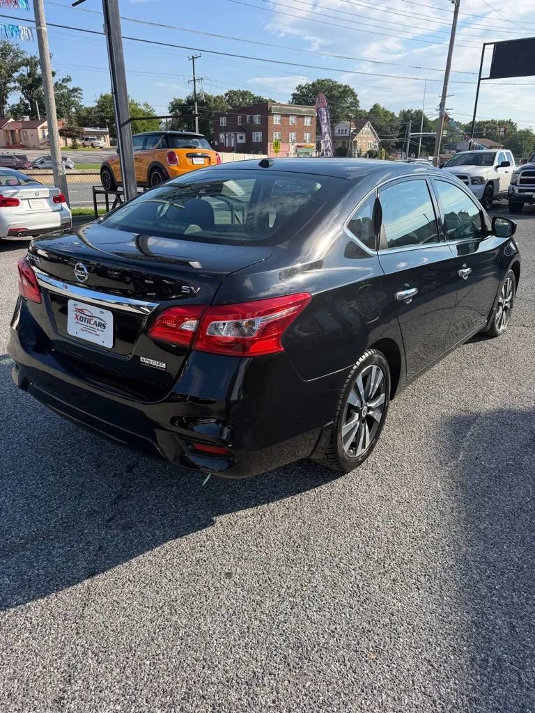Used 2019 Nissan Sentra SV w/ Special Edition Package FWD image 6