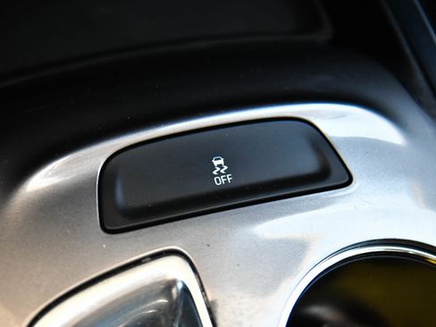 Used 2023 Chevrolet Malibu LT FWD image 23