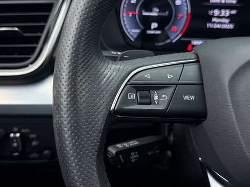 Used 2024 Audi Q5 2.0T Premium Plus image 23