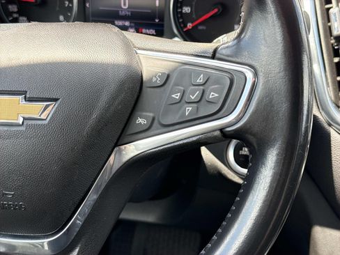 Used 2020 Chevrolet Equinox LT AWD/4WD image 14