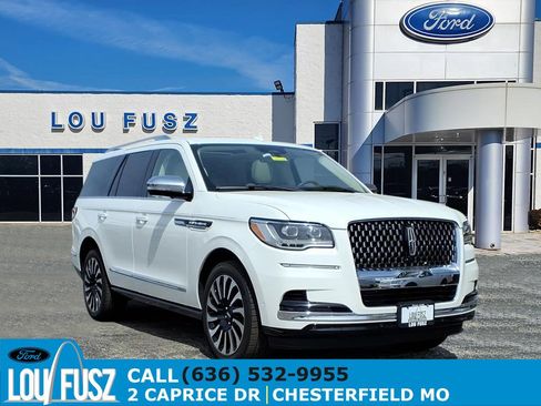 Used 2024 Lincoln Navigator Black Label image 1