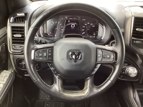 Used 2025 RAM 1500 Limited AWD/4WD image 15