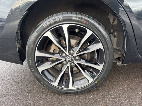 Used 2017 Toyota Corolla SE image 9