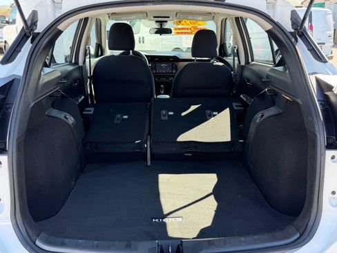 Used 2022 Nissan Kicks SV image 44