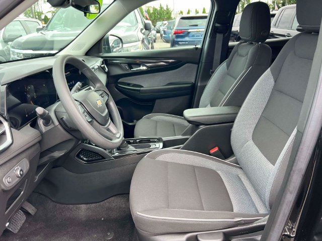 Used 2024 Chevrolet TrailBlazer LS w/ LS Convenience Package AWD/4WD image 15