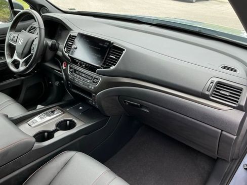 Used 2025 Honda Ridgeline TrailSport image 19