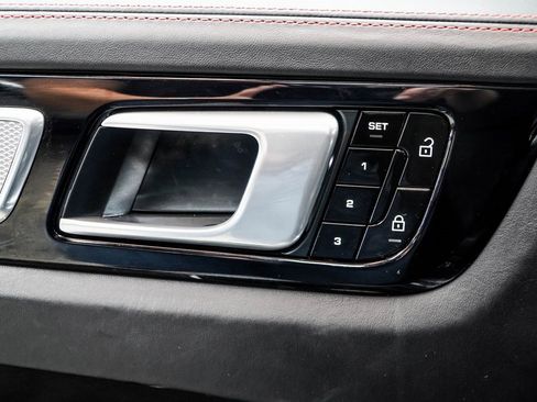 Used 2021 Porsche Cayenne Turbo image 47