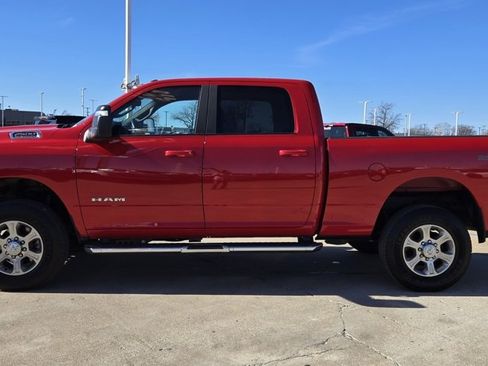 Used 2024 RAM 2500 Big Horn w/ Sport Appearance Package image 3