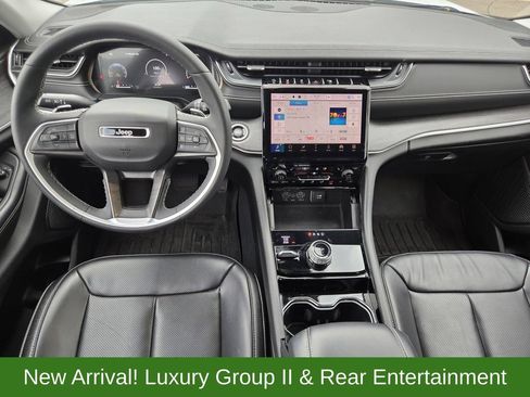 Used 2023 Jeep Grand Cherokee Limited w/ Luxury Tech Group II AWD/4WD image 15