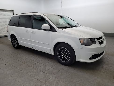 Used 2016 Dodge Grand Caravan R/T FWD image 11