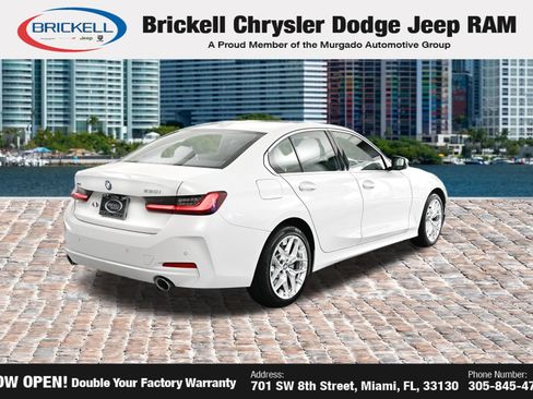 Used 2025 BMW 330i xDrive Sedan AWD/4WD image 8