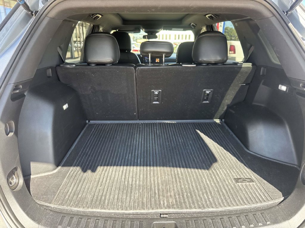 Used 2026 Chevrolet Equinox LT w/ Midnight Edition FWD image 8