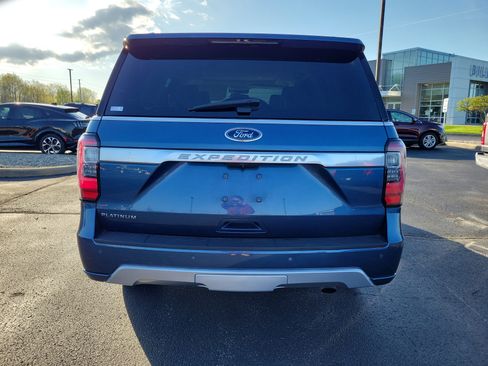 Used 2018 Ford Expedition Platinum image 3
