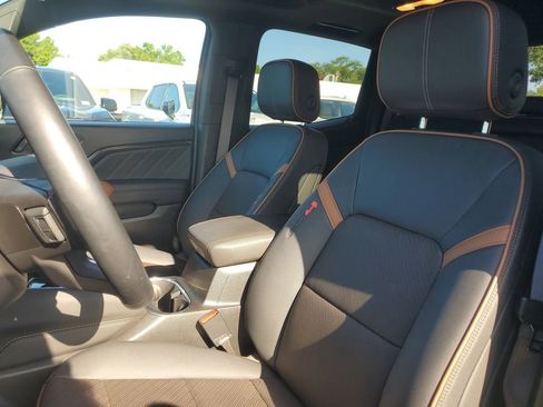 Used 2025 GMC Canyon AT4 w/ Technology Plus Package AWD/4WD image 19