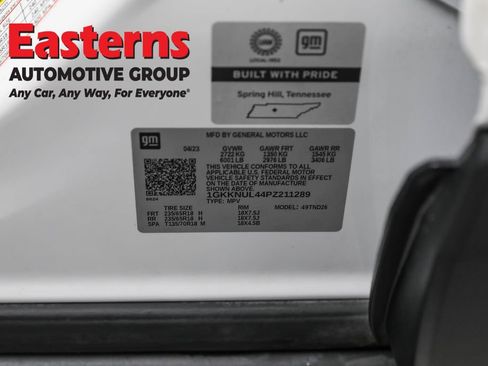 Used 2023 GMC Acadia SLT image 40