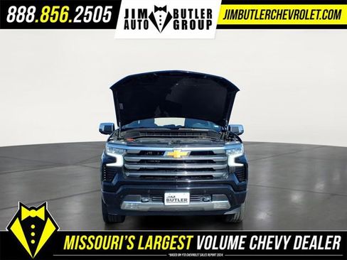 Used 2024 Chevrolet Silverado 1500 High Country w/ High Country Premium Package image 28